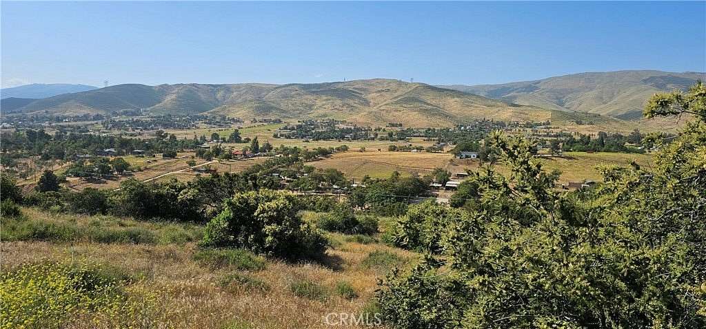 5 Acres of Land for Sale in Agua Dulce, California