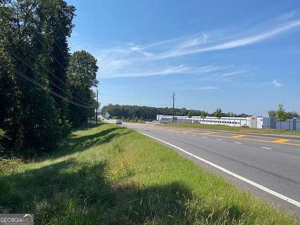 8.63 Acres of Commercial Land for Sale in Flowery Branch, Georgia