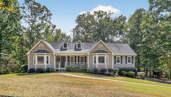 5 Acres of Residential Land with Home for Sale in Douglasville, Georgia