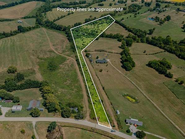 9 Acres of Residential Land for Sale in Berry, Kentucky