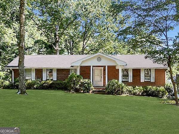 6.2 Acres of Residential Land with Home for Sale in Atlanta, Georgia