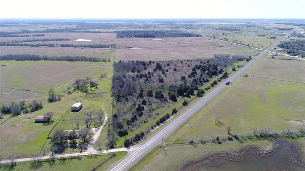 18.6 Acres of Land for Sale in Mildred, Texas