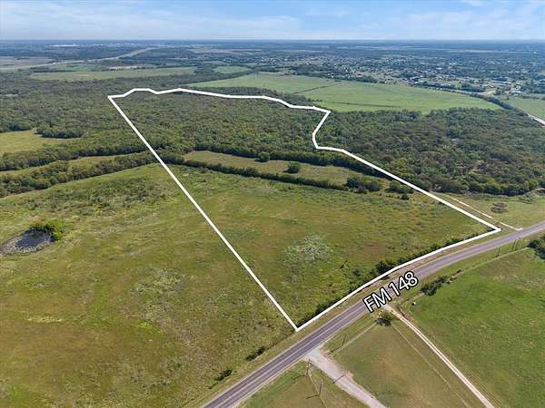 45.8 Acres of Recreational Land & Farm for Sale in Terrell, Texas