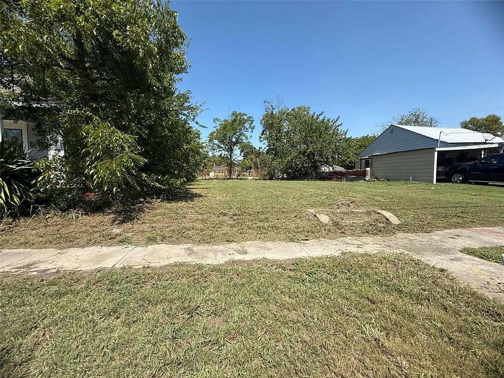 0.12 Acres of Land for Sale in Greenville, Texas