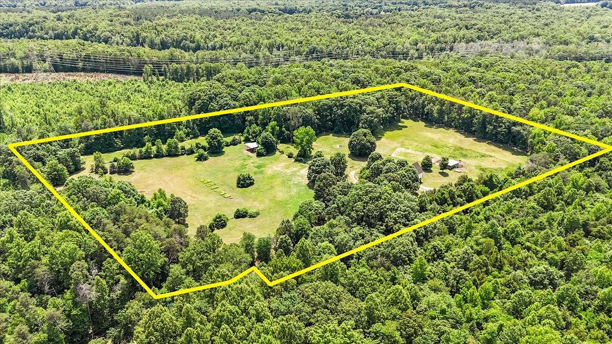 21.1 Acres of Agricultural Land with Home for Sale in Greensboro, North Carolina