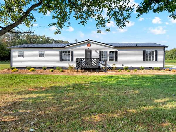 4 Acres of Residential Land with Home for Sale in Belvidere, Tennessee