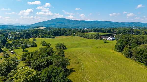 9.5 Acres of Agricultural Land for Auction in Pulaski, Virginia