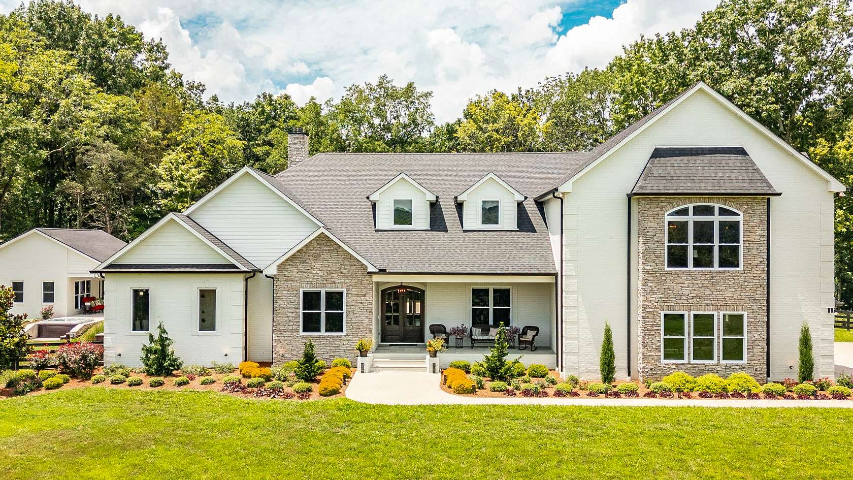 12.6 Acres of Land with Home for Sale in Gallatin, Tennessee