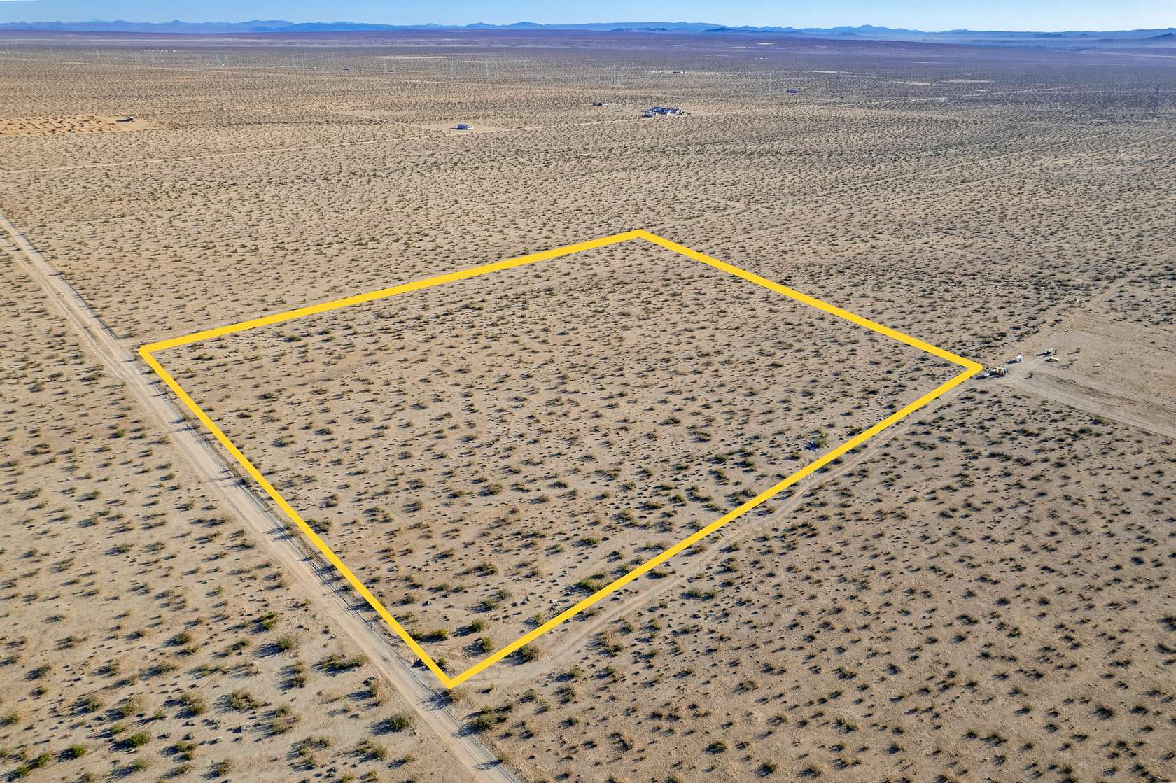 10 Acres of Residential Land for Sale in Helendale, California