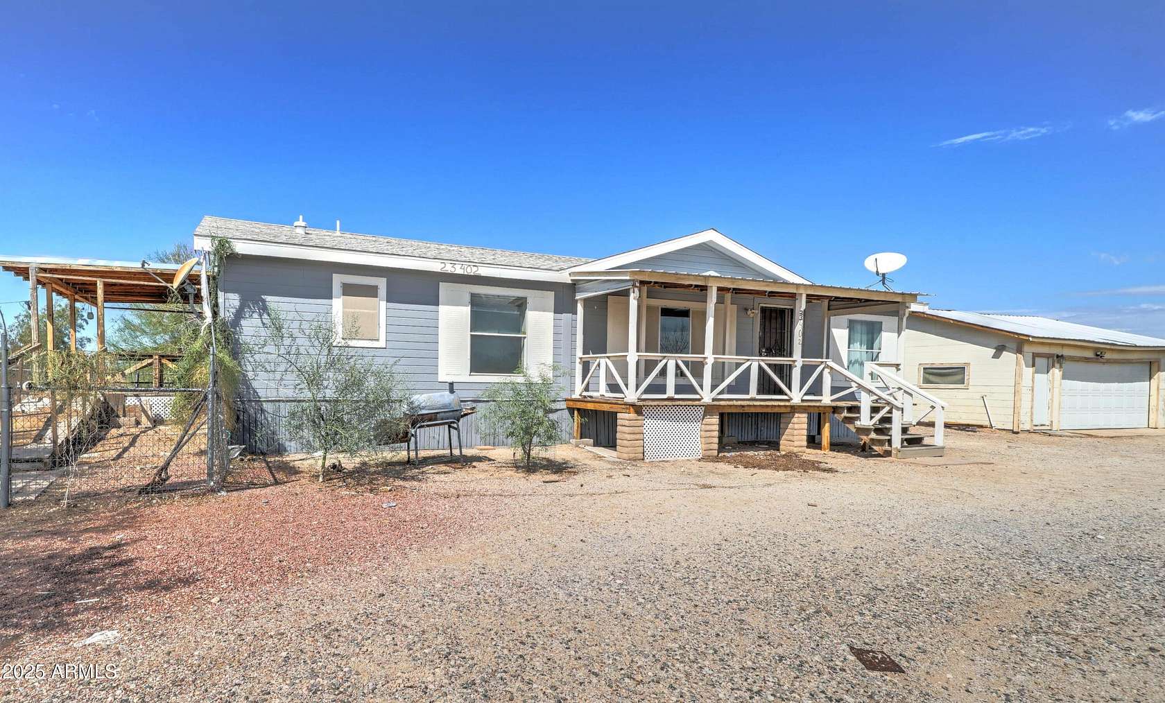 2.25 Acres of Residential Land with Home for Sale in Buckeye, Arizona