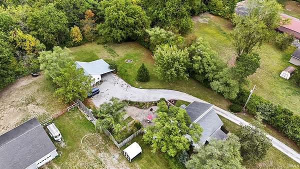 1.54 Acres of Residential Land with Home for Sale in Fort Wayne, Indiana