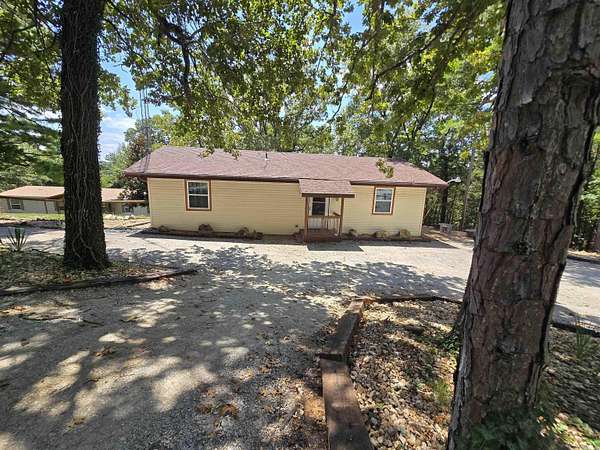 7 Acres of Improved Residential Land for Sale in Mountain Home, Arkansas