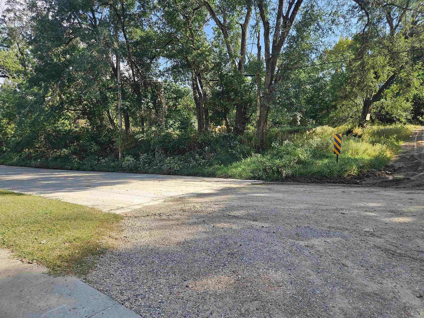 0.39 Acres of Land for Sale in Sioux City, Iowa