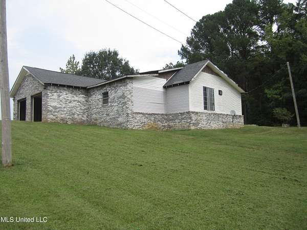 2.35 Acres of Improved Mixed-Use Land for Sale in Blue Mountain, Mississippi