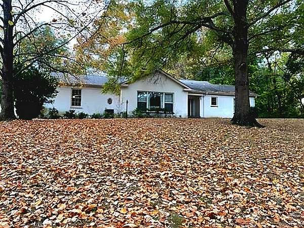 2.73 Acres of Land with Home for Sale in Paris, Tennessee