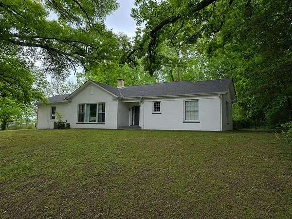 2.73 Acres of Land with Home for Sale in Paris, Tennessee