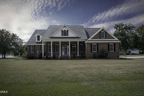 2.5 Acres of Residential Land with Home for Sale in Warsaw, North Carolina