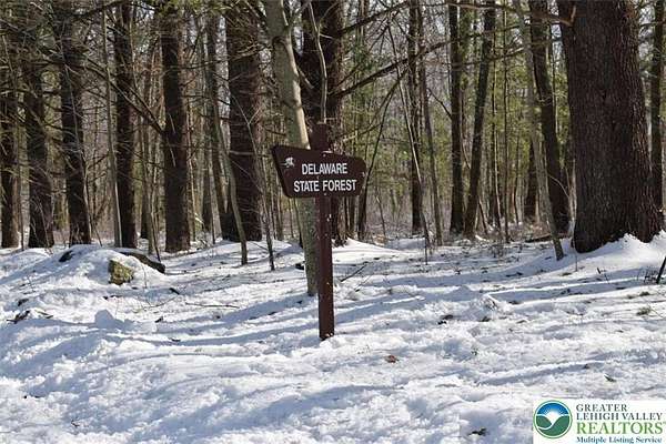 0.23 Acres of Residential Land for Sale in Middle Smithfield Township, Pennsylvania