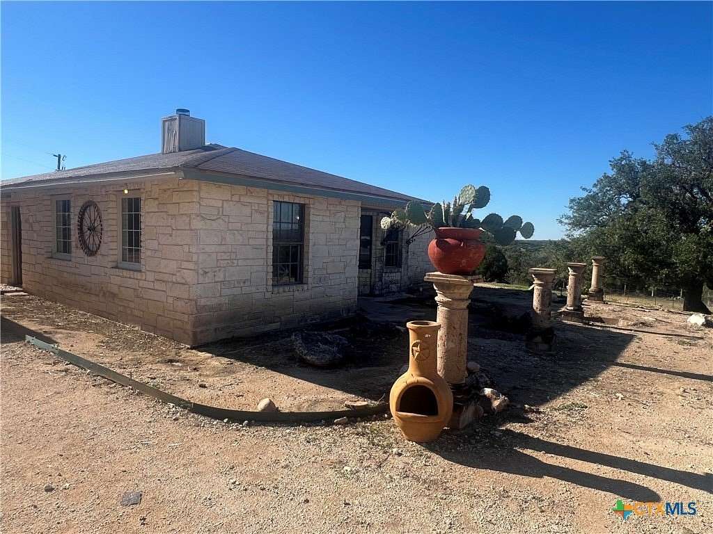 10.3 Acres of Land with Home for Sale in Florence, Texas