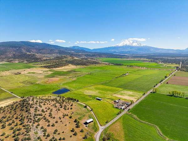 101 Acres of Land with Home for Sale in Montague, California
