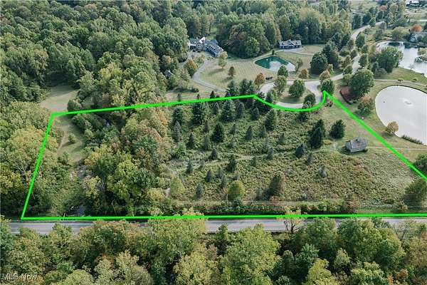 5.89 Acres of Residential Land for Sale in Chagrin Falls, Ohio