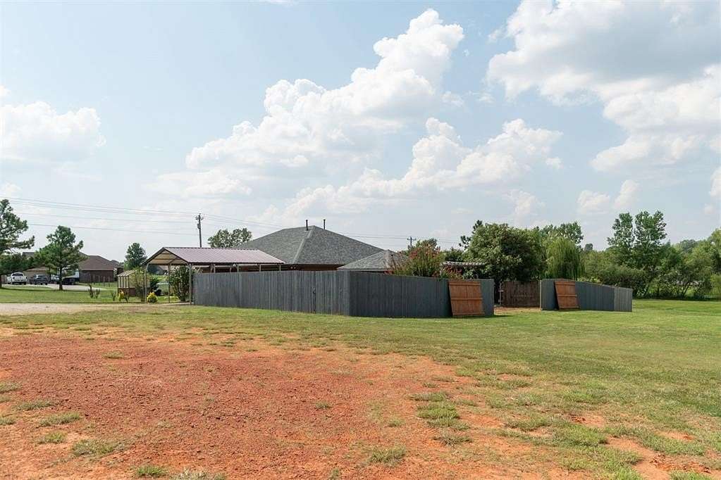 2.38 Acres of Residential Land with Home for Sale in Blanchard, Oklahoma