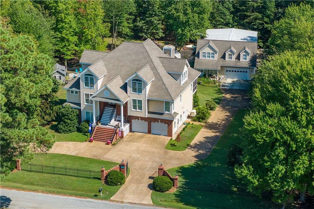 1.68 Acres of Residential Land with Home for Sale in Deltaville, Virginia