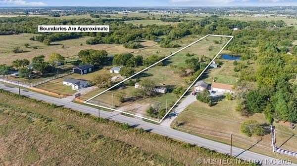 5 Acres of Residential Land with Home for Sale in Bixby, Oklahoma