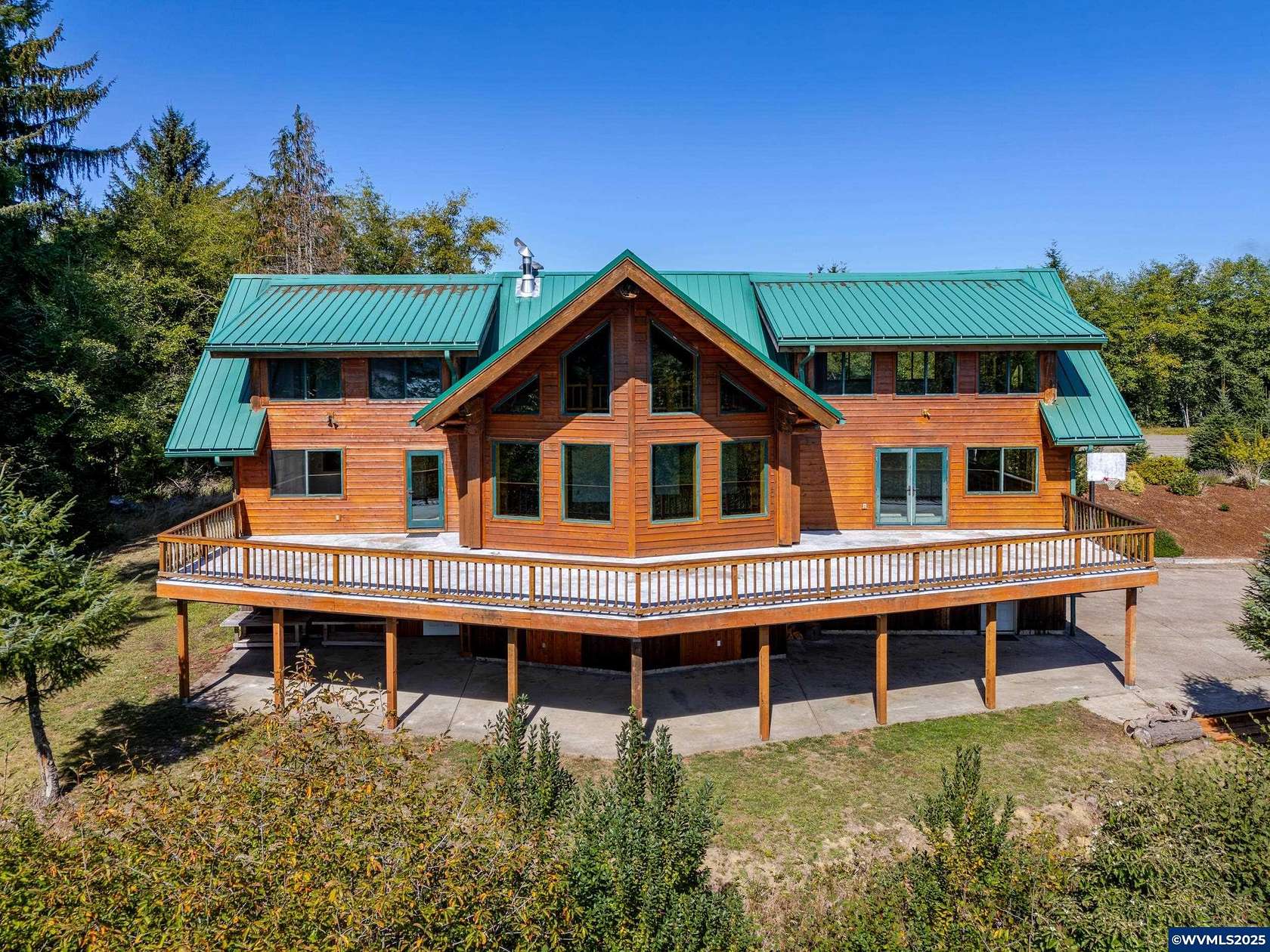 11.4 Acres of Land with Home for Sale in Toledo, Oregon