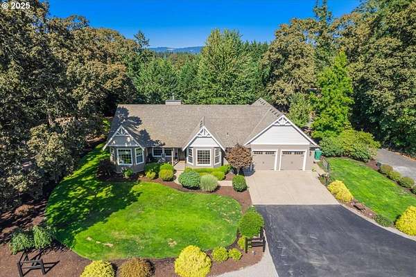 2.33 Acres of Residential Land with Home for Sale in Newberg, Oregon