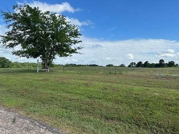2.24 Acres of Residential Land for Sale in Pittsburg, Texas