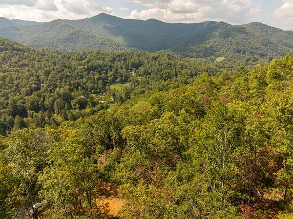24.5 Acres of Recreational Land for Sale in Tuckasegee, North Carolina