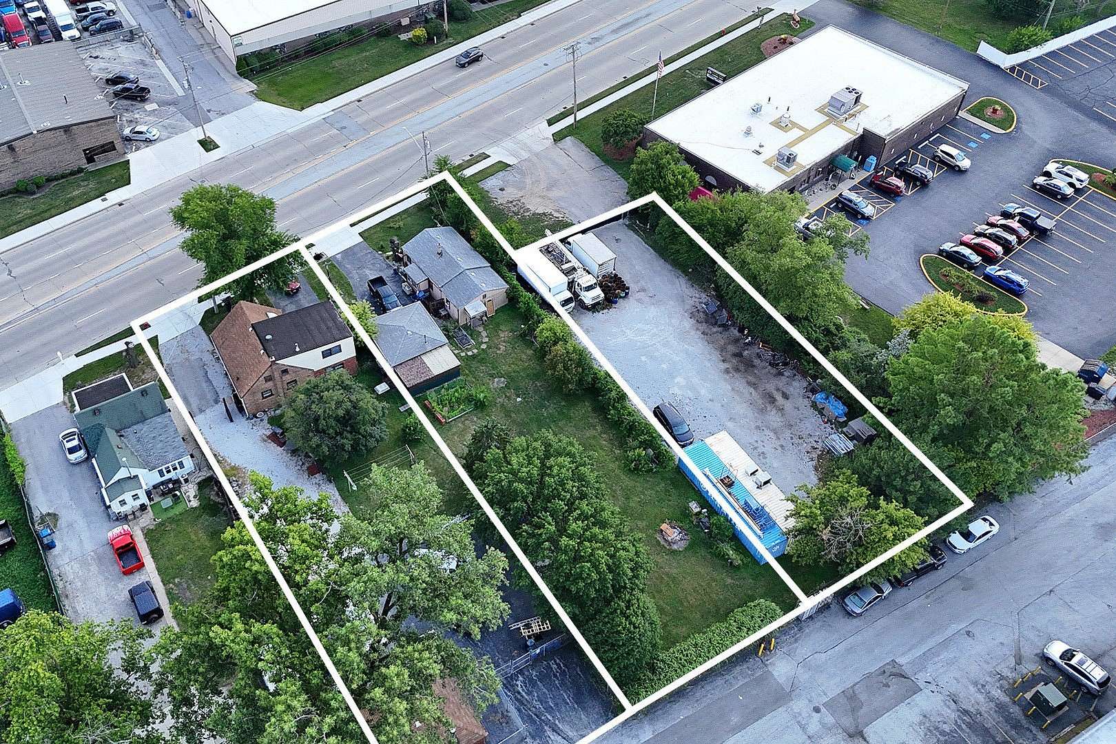 0.71 Acres of Commercial Land for Sale in Crestwood, Illinois