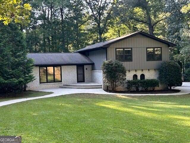 3.9 Acres of Residential Land with Home for Sale in Fayetteville, Georgia