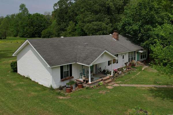 5.6 Acres of Residential Land with Home for Sale in Pine Bluff, Arkansas