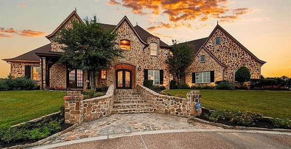 3 Acres of Land with Home for Sale in Flower Mound, Texas