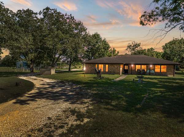 24 Acres of Recreational Land with Home for Sale in Robinson, Texas