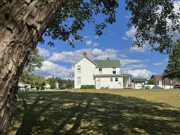 8 Acres of Residential Land with Home for Sale in Proctorville, Ohio