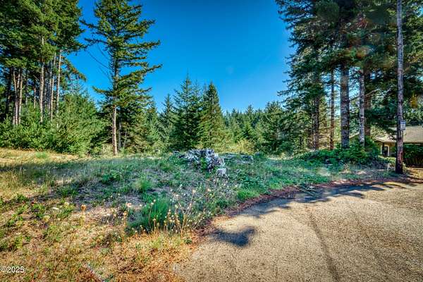 0.18 Acres of Residential Land for Sale in Waldport, Oregon