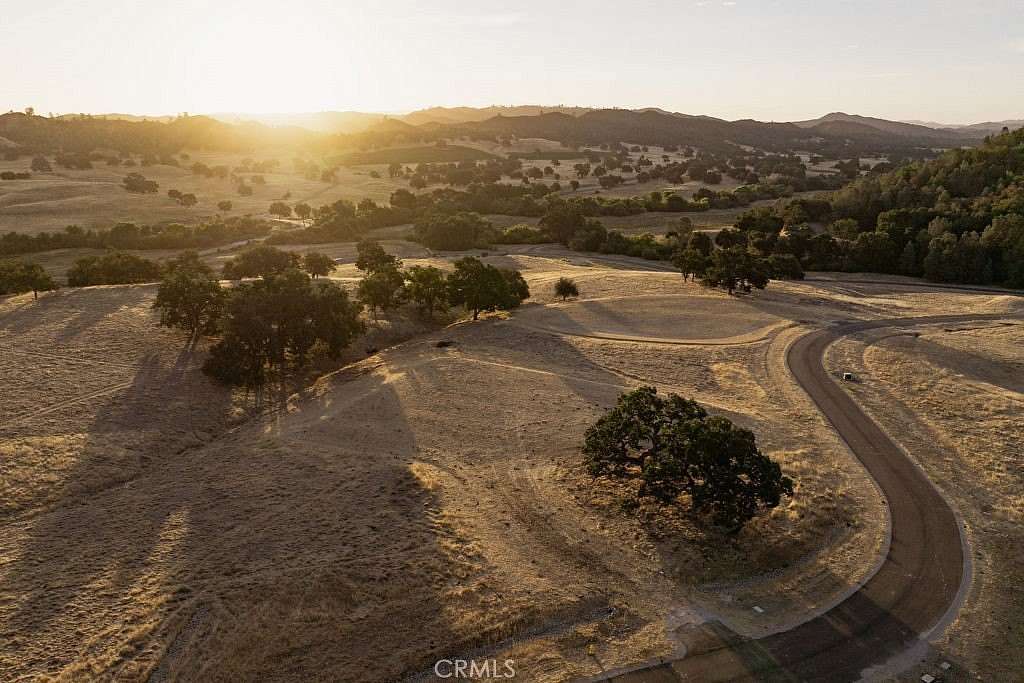 1.68 Acres of Residential Land for Sale in Santa Margarita, California
