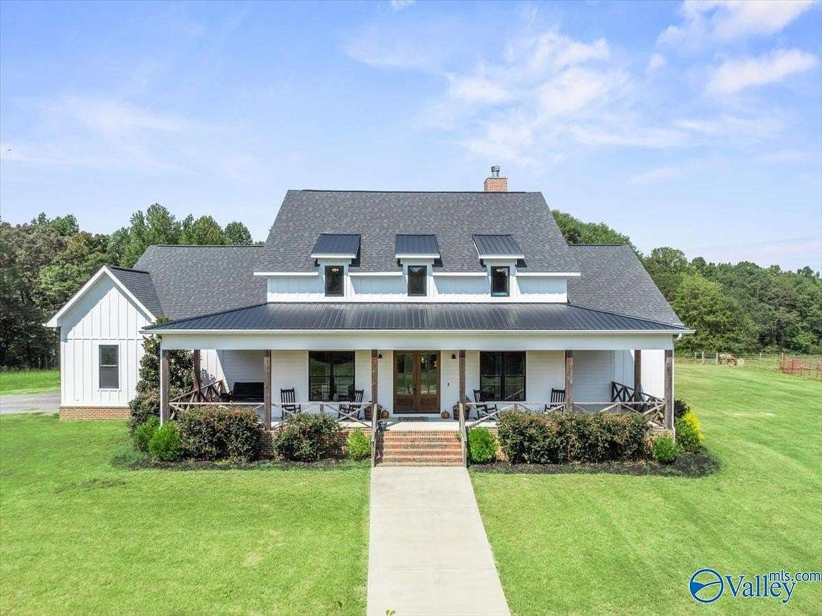 17 Acres of Land with Home for Sale in Union Grove, Alabama