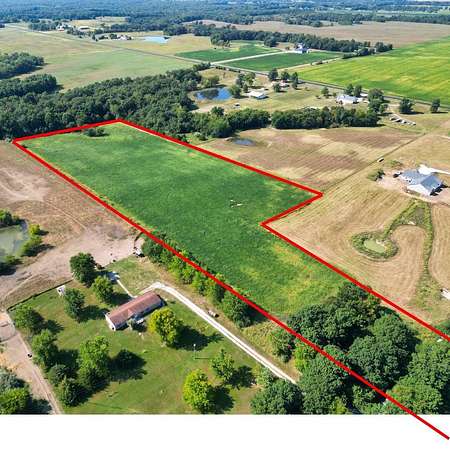 10 Acres of Land for Sale in Higbee, Missouri