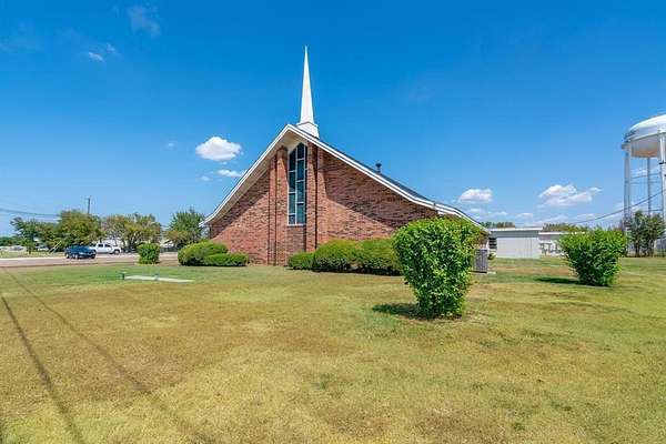 2 Acres of Commercial Land for Sale in Duncanville, Texas