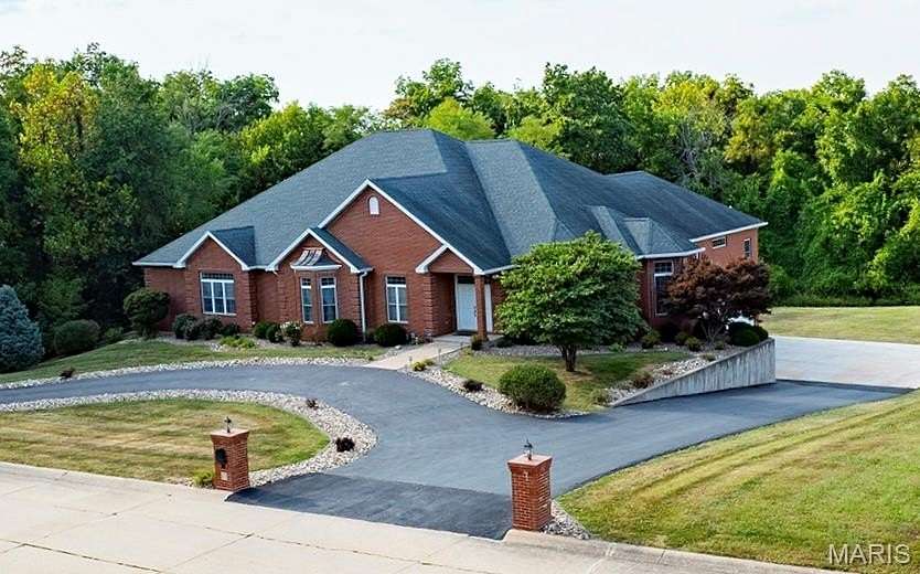 2.43 Acres of Land with Home for Sale in Hannibal, Missouri
