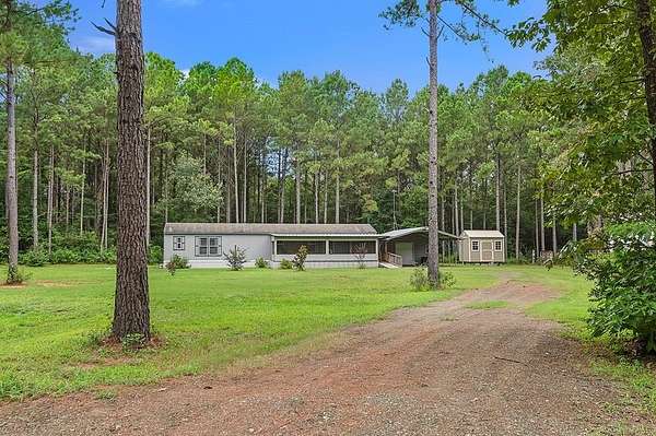 4 Acres of Land with Home for Sale in Jasper, Texas