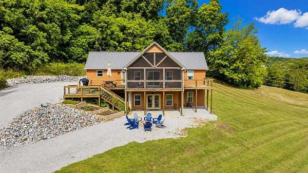 7.5 Acres of Land with Home for Sale in Mammoth Cave, Kentucky