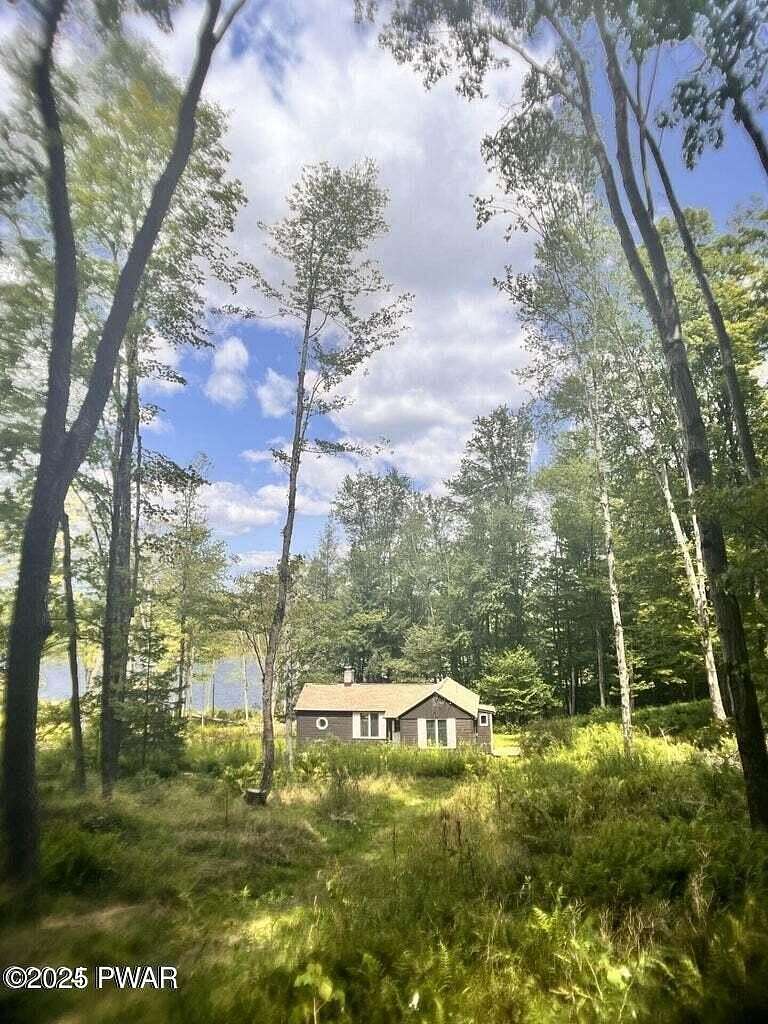 5.8 Acres of Residential Land with Home for Sale in Lakewood, Pennsylvania