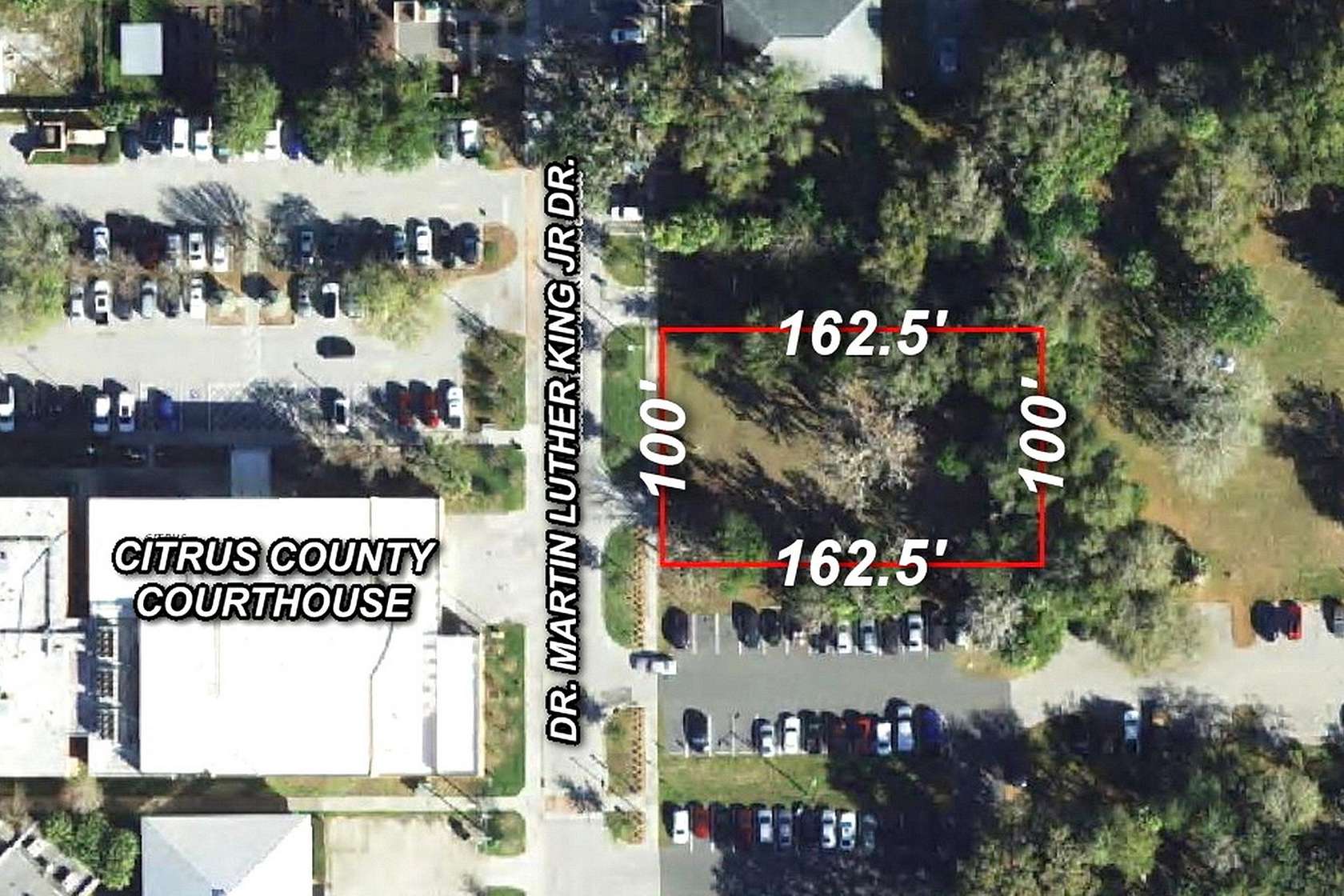 0.37 Acres of Mixed-Use Land for Sale in Inverness, Florida
