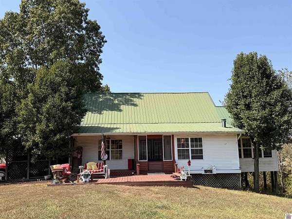 1.76 Acres of Residential Land with Home for Sale in Grand Rivers, Kentucky