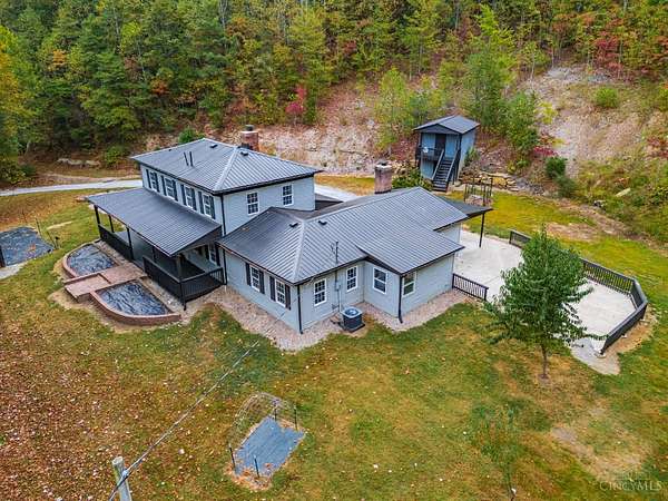 10 Acres of Land with Home for Sale in Blue Creek, Ohio